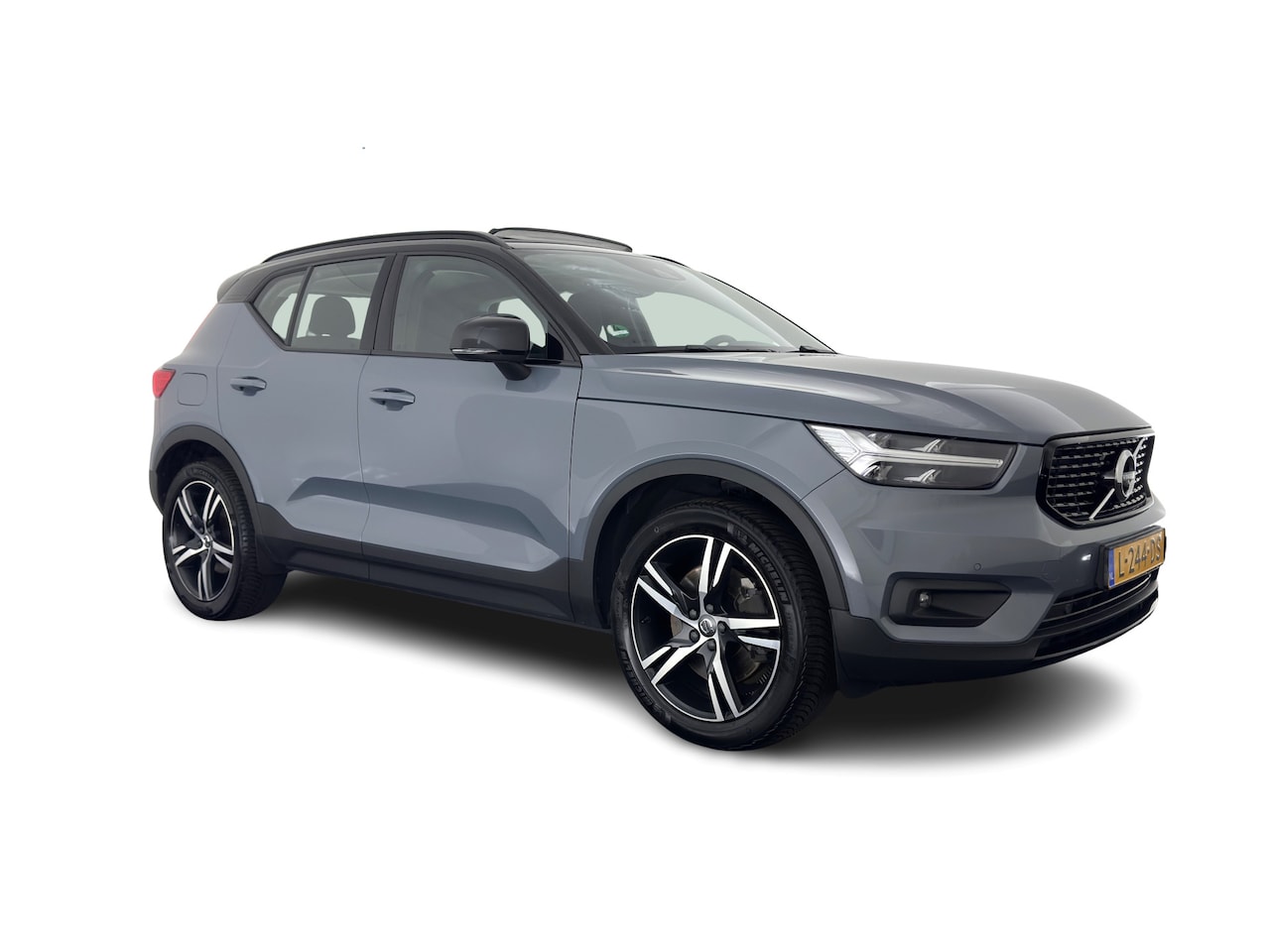Volvo XC40 - 1.5 T4 Recharge R-Design Expression (Plug-in) (INCL-BTW) Aut. *PANO | DIGI-COCKPIT | HARM - AutoWereld.nl
