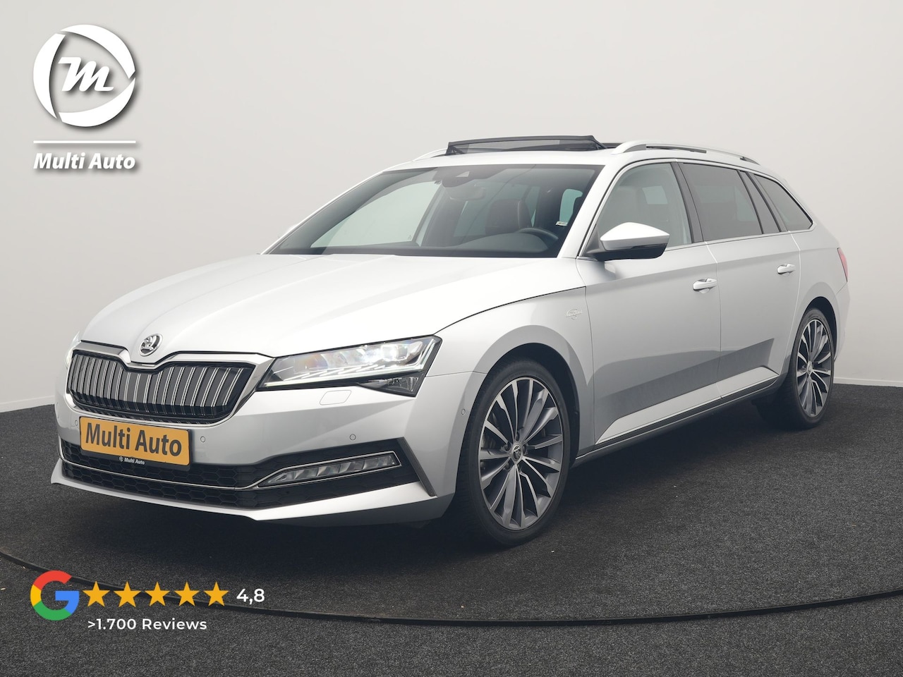 Skoda Superb Combi - 1.4 TSI iV Laurin & Klement PHEV 218pk Dealer O.H. | Trekhaak Af Fabriek | Panodak | Adapt - AutoWereld.nl