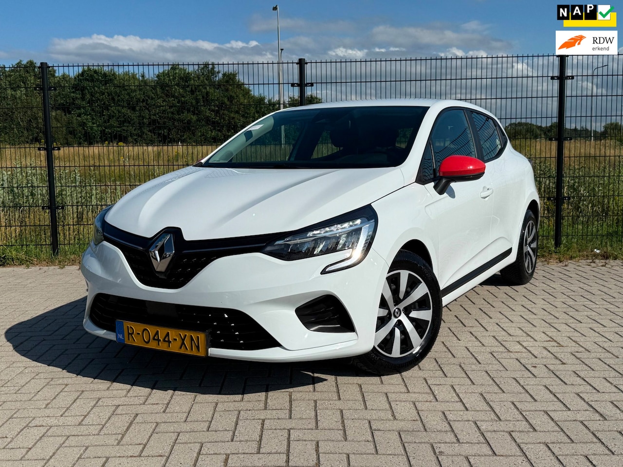 Renault Clio - 1.0 TCe 90 Equilibre | Carplay | PDC | Cruise Control | - AutoWereld.nl