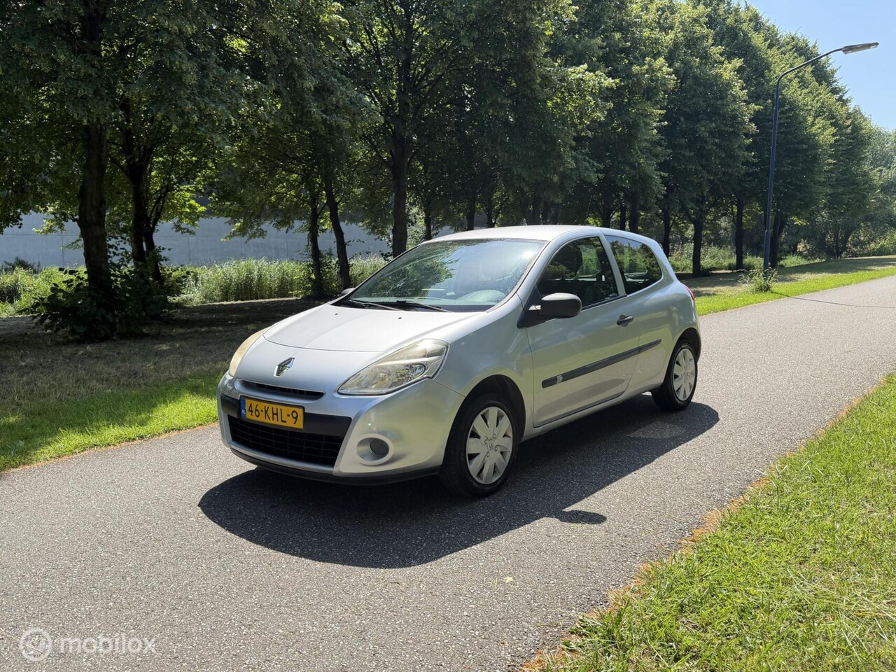 Renault Clio - 1.2 Special Line*AIRCO*ELEK.RAMEN*LAGE KM*NAP - AutoWereld.nl