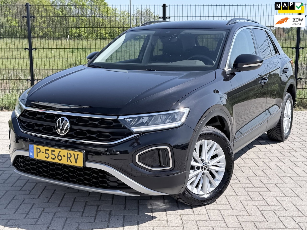 Volkswagen T-Roc - 1.0 TSI Life | Camera | Carplay | PDC | ACC | NAV - AutoWereld.nl