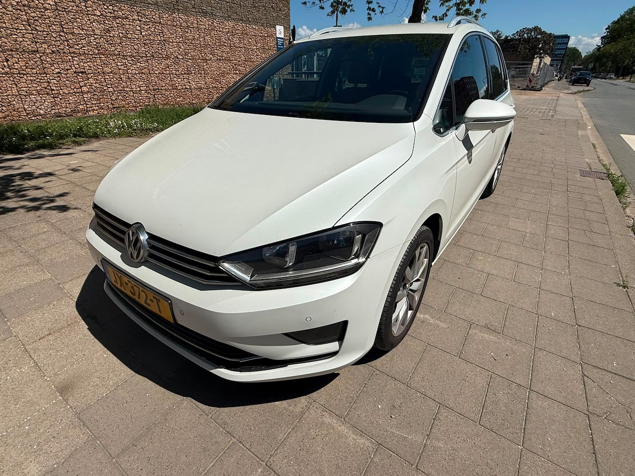 Volkswagen Golf Sportsvan - 1.2 TSI Business Edition 1.2 TSI Blue Motion - AutoWereld.nl