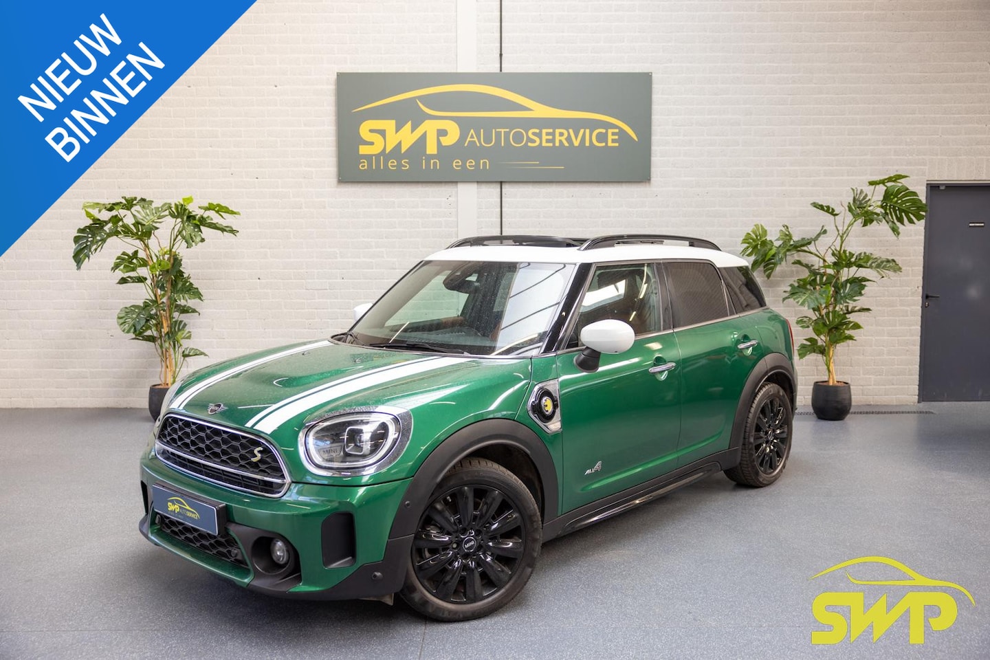 MINI Countryman - 1.5 Cooper S E ALL4 Classic | Pano | ACC | Bruin leer met memory | H&K | Navi | Cam - AutoWereld.nl