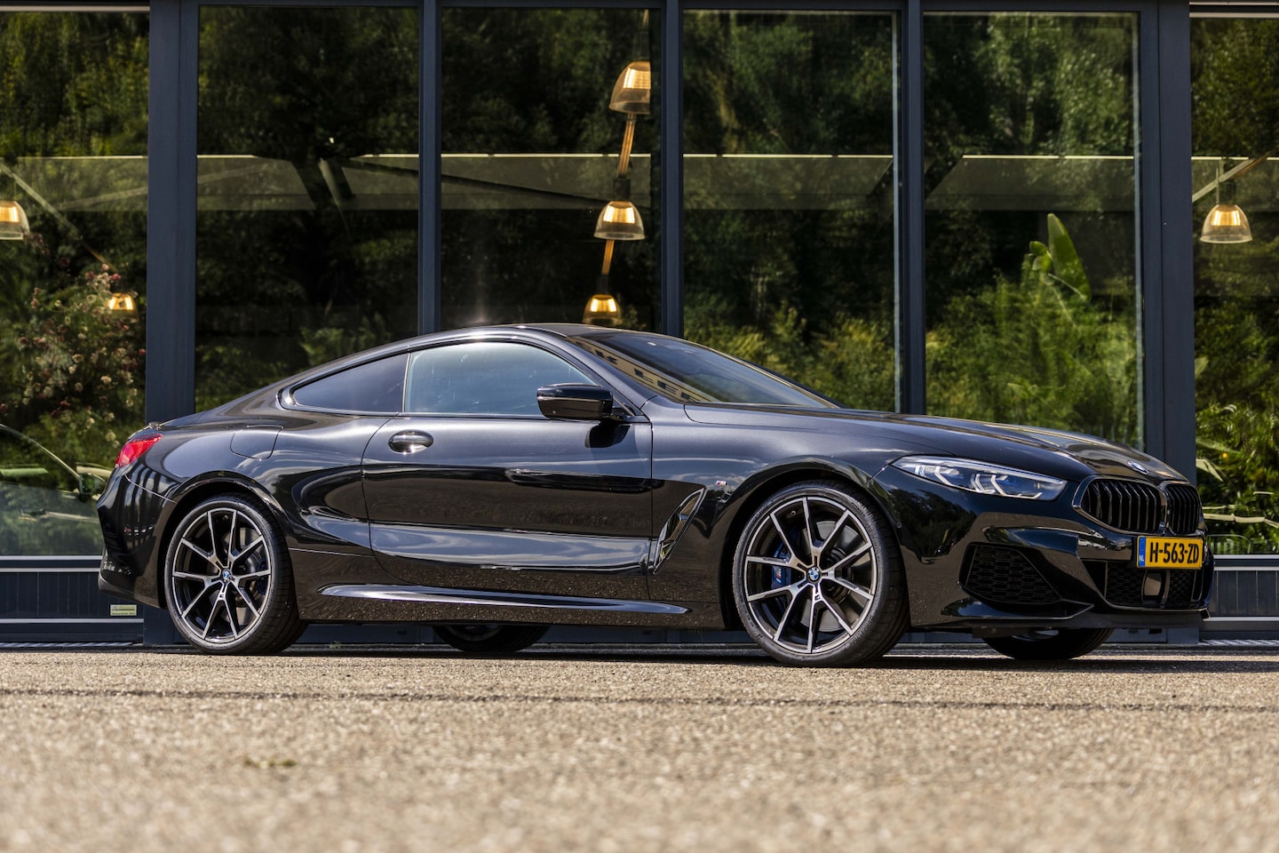 BMW 8-serie - M850i xDrive High Executive Carbon - AutoWereld.nl
