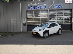 Toyota Aygo X - 1.0 VVT-i S-CVT Play Automaat Camera Airco Elek Pakket 5Deurs 2025bj GARANTIE