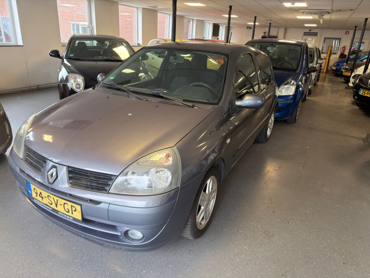Renault Clio - 1.2-16V Community 1.2-16V Community - AutoWereld.nl