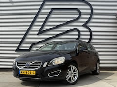 Volvo V60 - 2.0 D3 Summum 1e Eigenaar|Navi|Trekhaak|PDC V+A|Leder|Stoelverw|Clima|Cruise|D-riem vv in