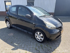 Toyota Aygo - 1.0-12V