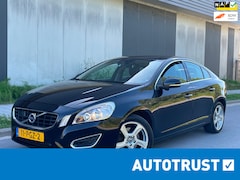Volvo S60 - 1.6 T4 Automaat 100% Dealer onderhouden
