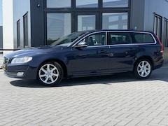 Volvo V70 - T4 Nordic+ Leer | Verwarmbare stoelen | nwe distributie