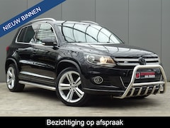 Volkswagen Tiguan - 1.4 TSI R-Line Edition * 19 INCH * TREKHAAK * GOED ONDERH