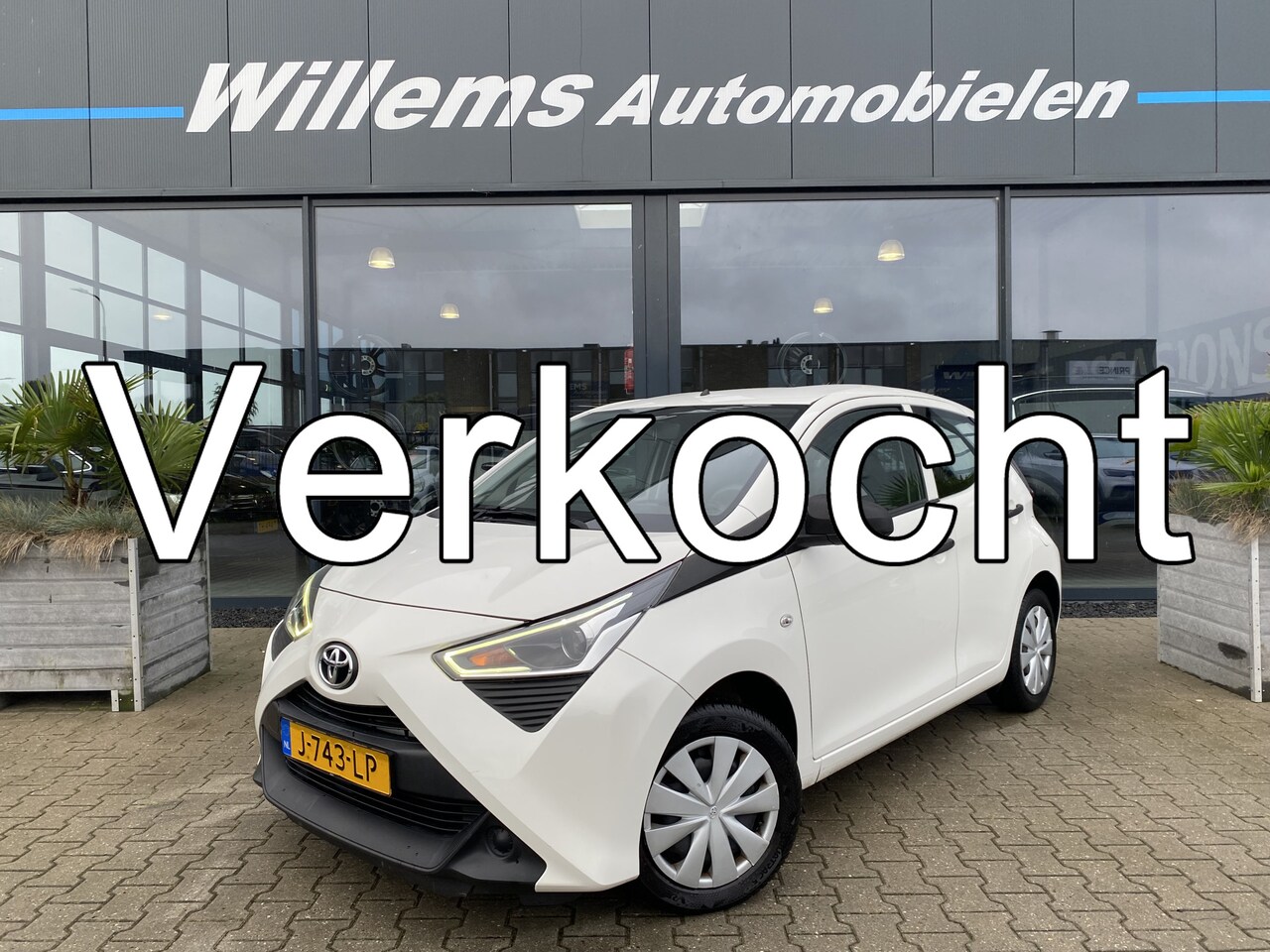Toyota Aygo - 1.0 VVT-i x-fun Airco & Bluetooth - AutoWereld.nl