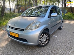 Daihatsu Sirion 2 - 1.3-16V Comfort Airco|trekhaak|2e Eigenaar