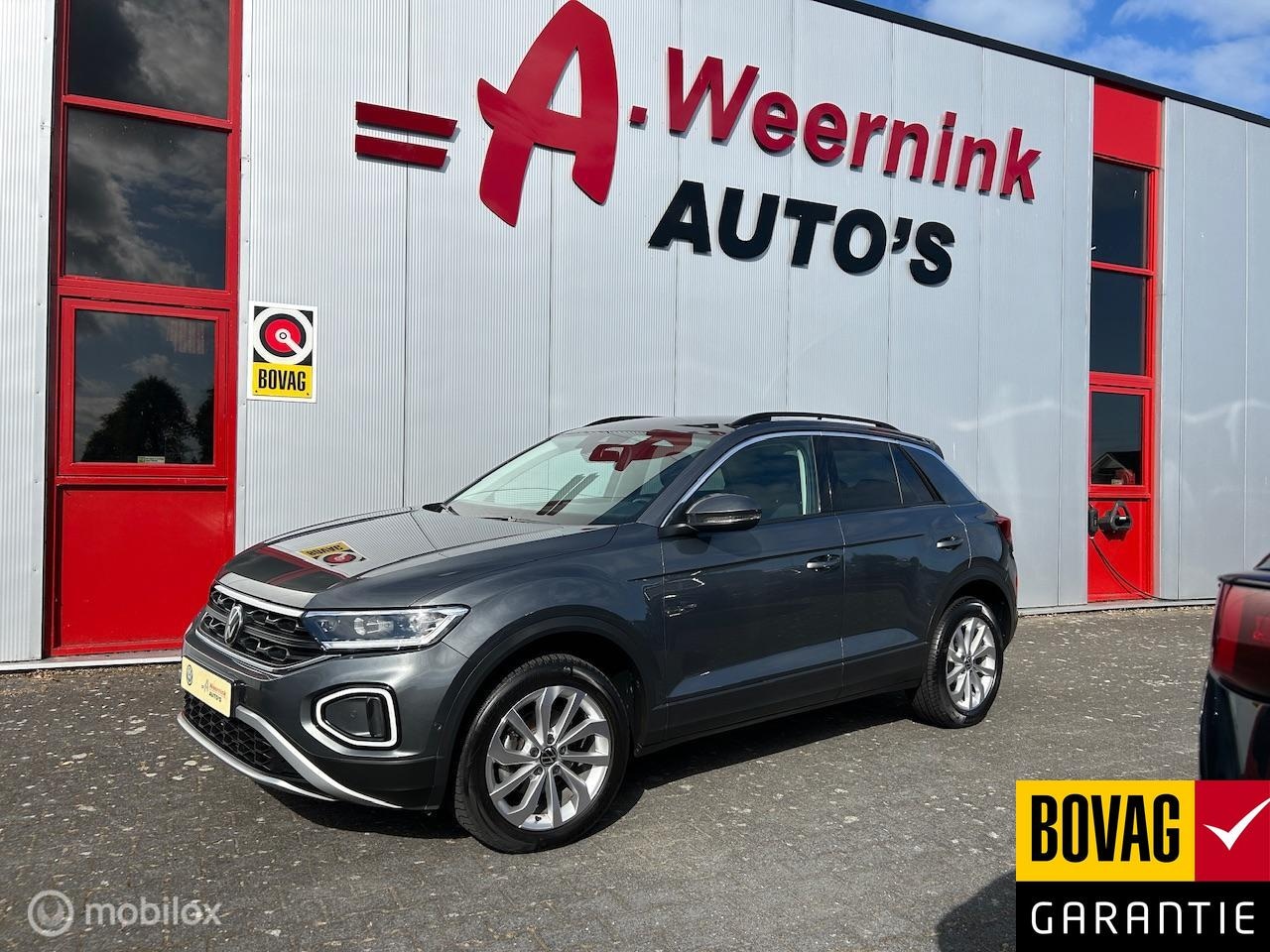 Volkswagen T-Roc - 1.5 TSI Life Edition IQ drive Aut. - AutoWereld.nl