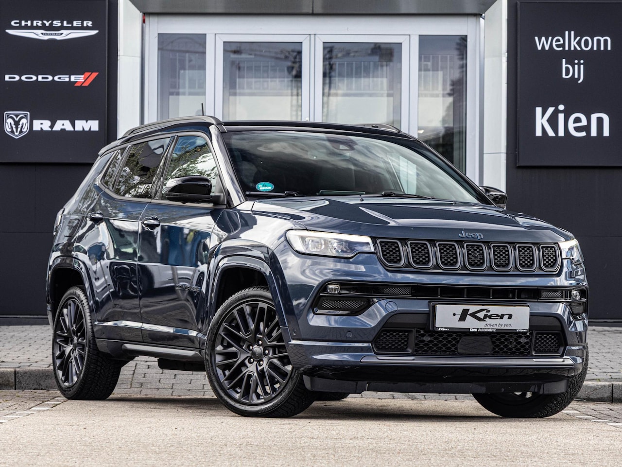 Jeep Compass - 4xe 240 Plug-in Hybrid Electric S 4xe 240 Plug-in Hybrid Electric S - AutoWereld.nl