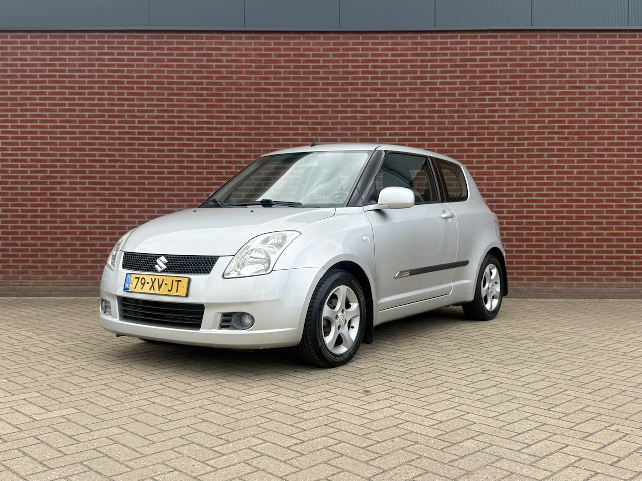 Suzuki Swift - 1.3 Exclusive Nap / Airco / Elektrische ramen / Mooie km stand - AutoWereld.nl