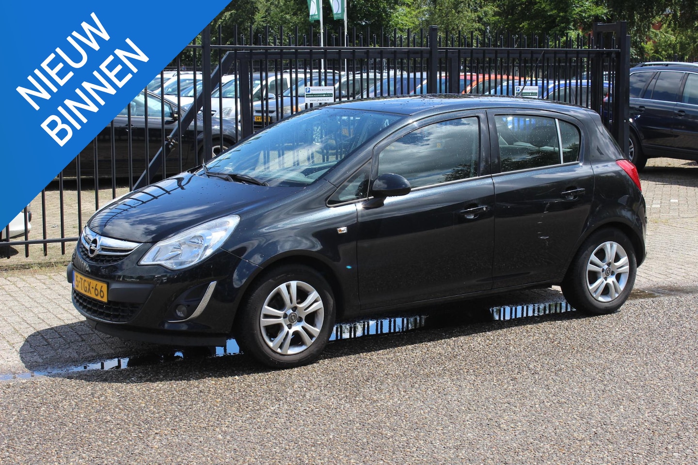 Opel Corsa - 1.2-16V Berlin 1.2-16V Berlin, 5-deurs, Airco, Afn. trekhaak - AutoWereld.nl