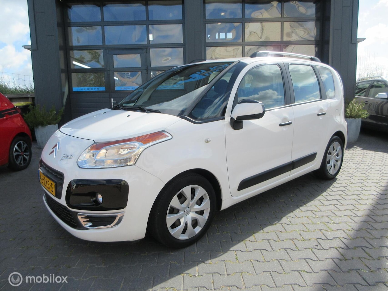Citroën C3 Picasso - 1.6 VTi Tendance Aut 72dkm! Airco Cruise - AutoWereld.nl