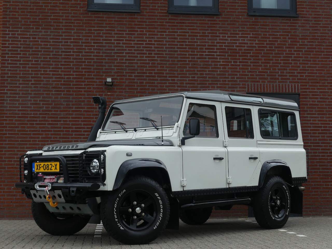 Land Rover Defender 110 - 2.5 TD5 DC E - AutoWereld.nl