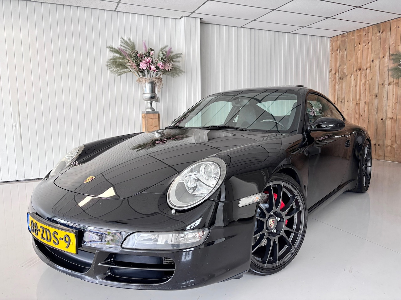 Porsche 911 - 3.8 Carrera S 3.8 Carrera S, handgeschakeld, motorrevisie gehad, coupe etc... - AutoWereld.nl