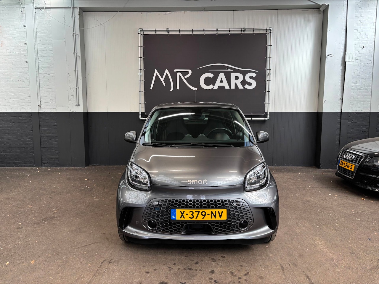 Smart Forfour - EQ Comfort PLUS 18 kWh Cruise Control/Airco/Navi - AutoWereld.nl