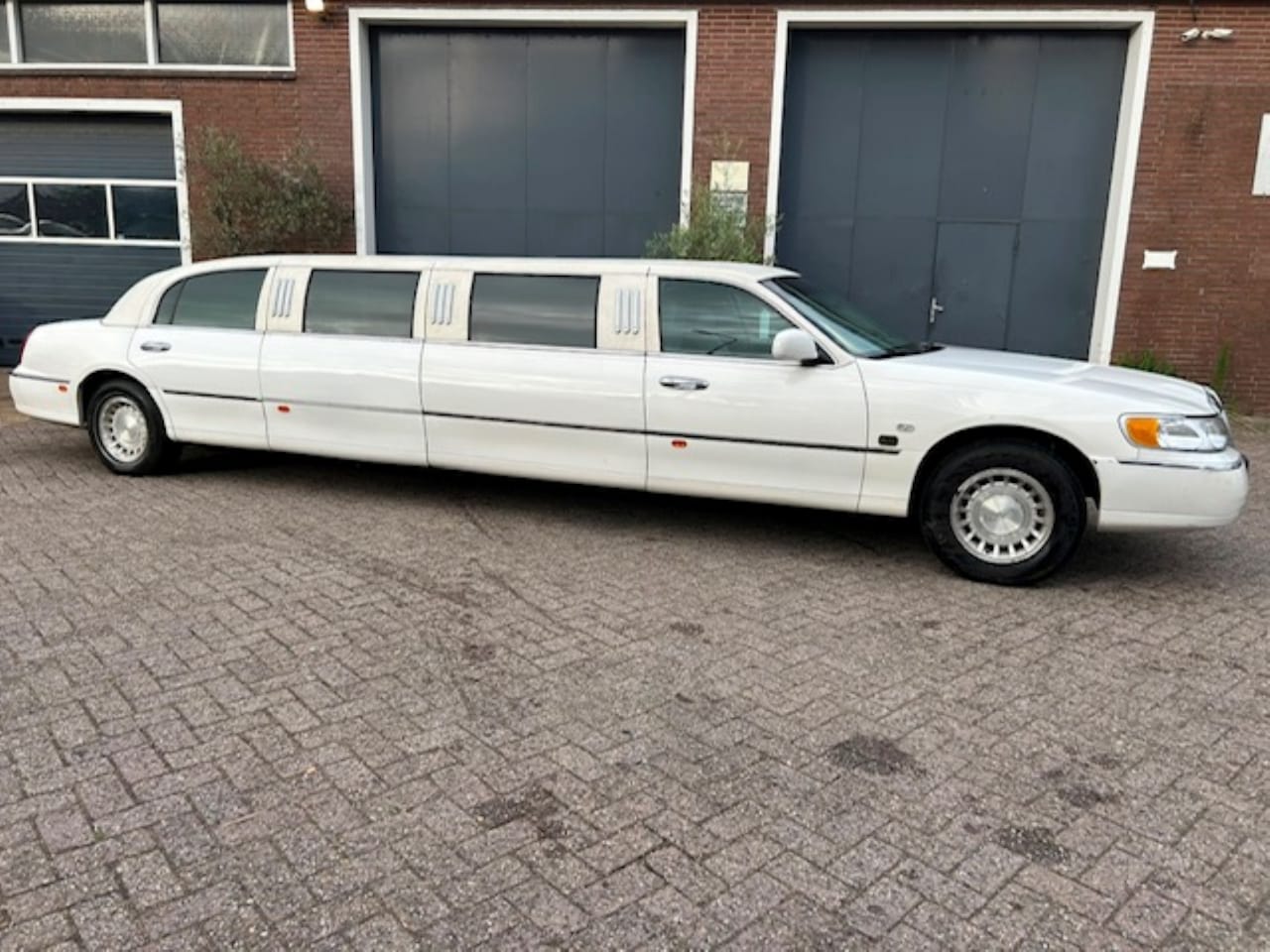 Lincoln Town Car - 4.6 Signature - AutoWereld.nl