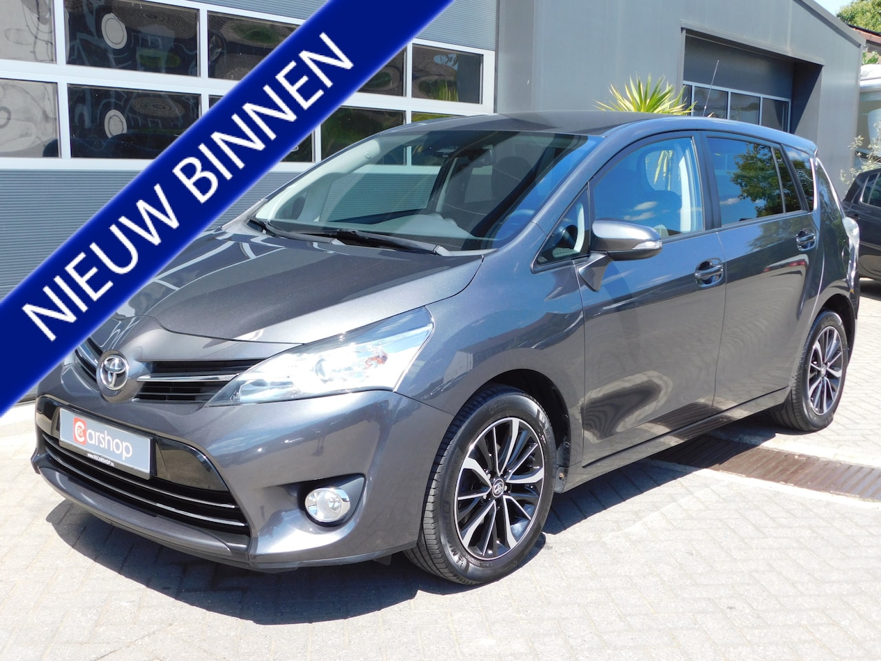 Toyota Verso - 1.6 VVT-i Dynamic 12 maanden BOVAG garantie, Compleet dealer onderhouden! - AutoWereld.nl