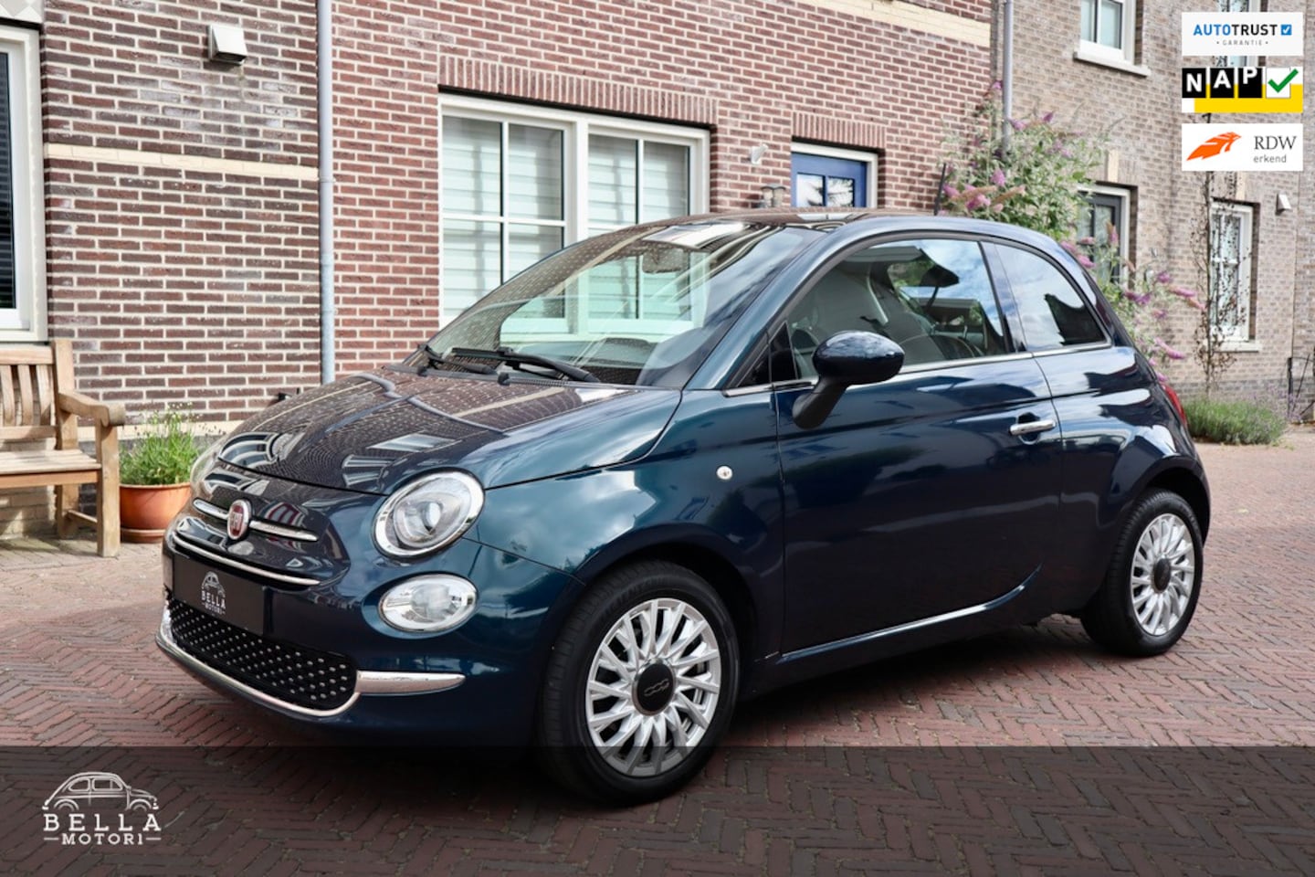 Fiat 500 - 0.9 TwinAir Turbo Lounge | Panoramadak | NAP | Parkeersensoren | 15 inch LMV | Uconnect - AutoWereld.nl