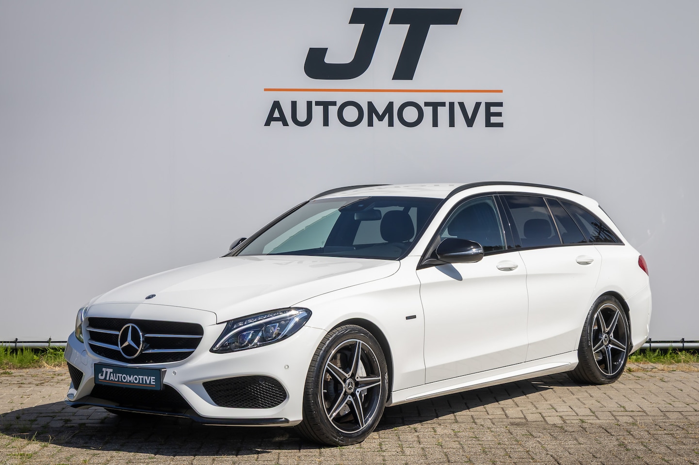 Mercedes-Benz C-klasse Estate - 350 e Bus.Sol.AMG Ledere bekleding | Stoelverwarming | Elektrische achterklep | Camera | P - AutoWereld.nl