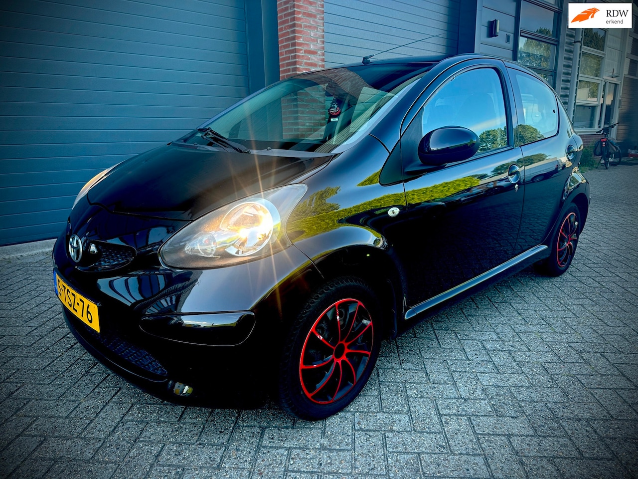 Toyota Aygo - 1.0-12V, KOUDE AIRCO, NIEUWE APK, ELEKTRISCH PAKKET, 5DRS - AutoWereld.nl