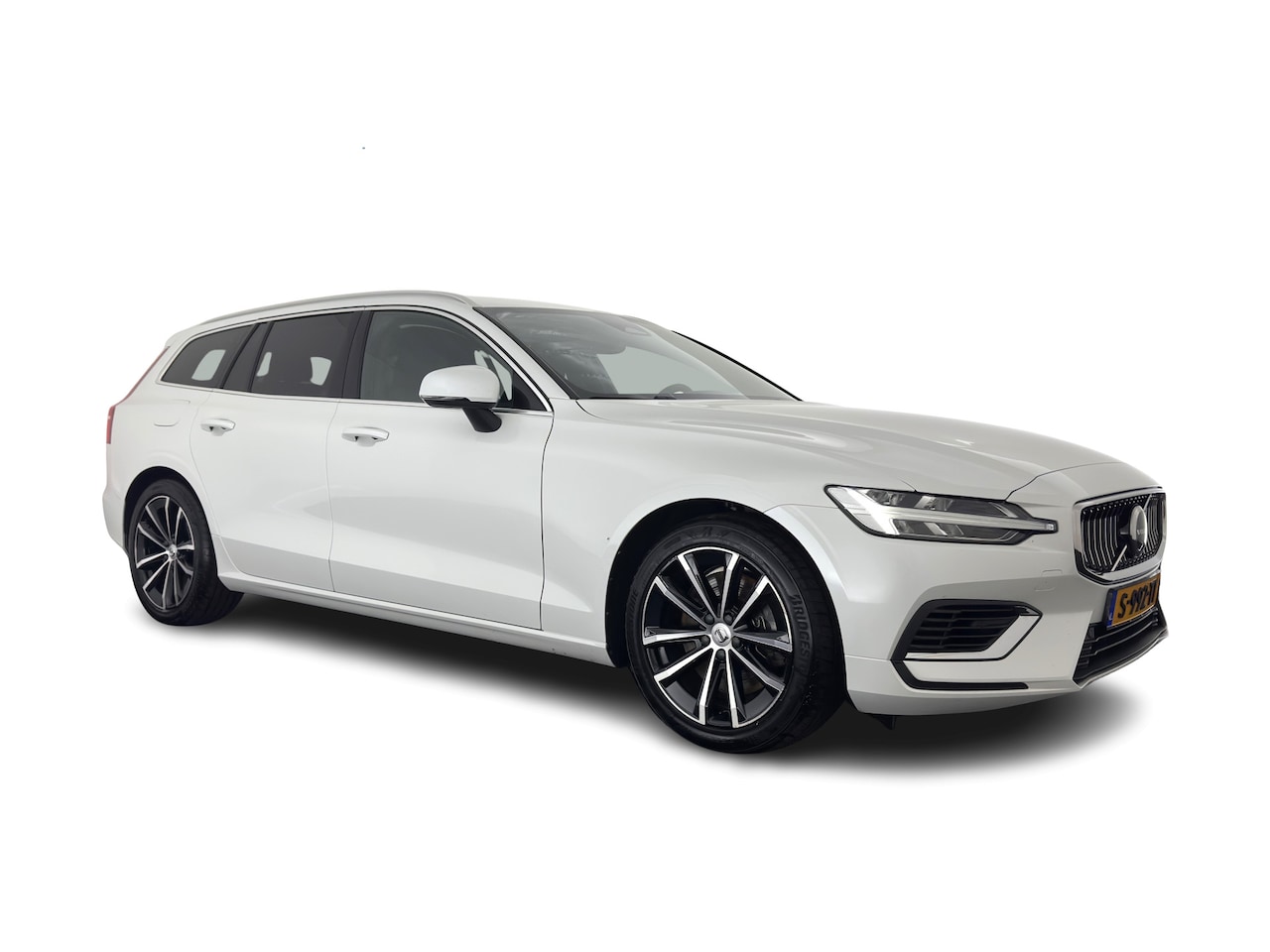 Volvo V60 - 2.0 T6 Plug-in hybrid AWD Core Bright Aut. (INCL.BTW) *FULL-LED | DIGI-COCKPIT | HEATED-CO - AutoWereld.nl