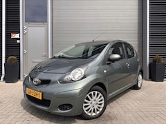 Toyota Aygo - 1.0-12V Aspiration Green