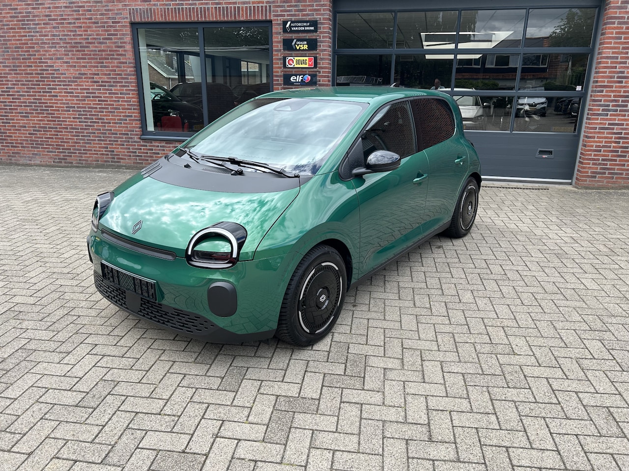 Renault Twingo - urban range techno 27.5 kWh urban range techno 27.5 kWh - AutoWereld.nl