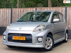 Daihatsu Sirion 2 - 1.3-16V Prestige NL Auto I Airco I Trekhaak I Sport I Elekt Ramen I Nette Auto