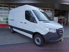 Mercedes-Benz Sprinter - 319 1.9 CDI 191PK L2H2 Pro Automaat Airco | Cruise | Camera | geveerde stoel