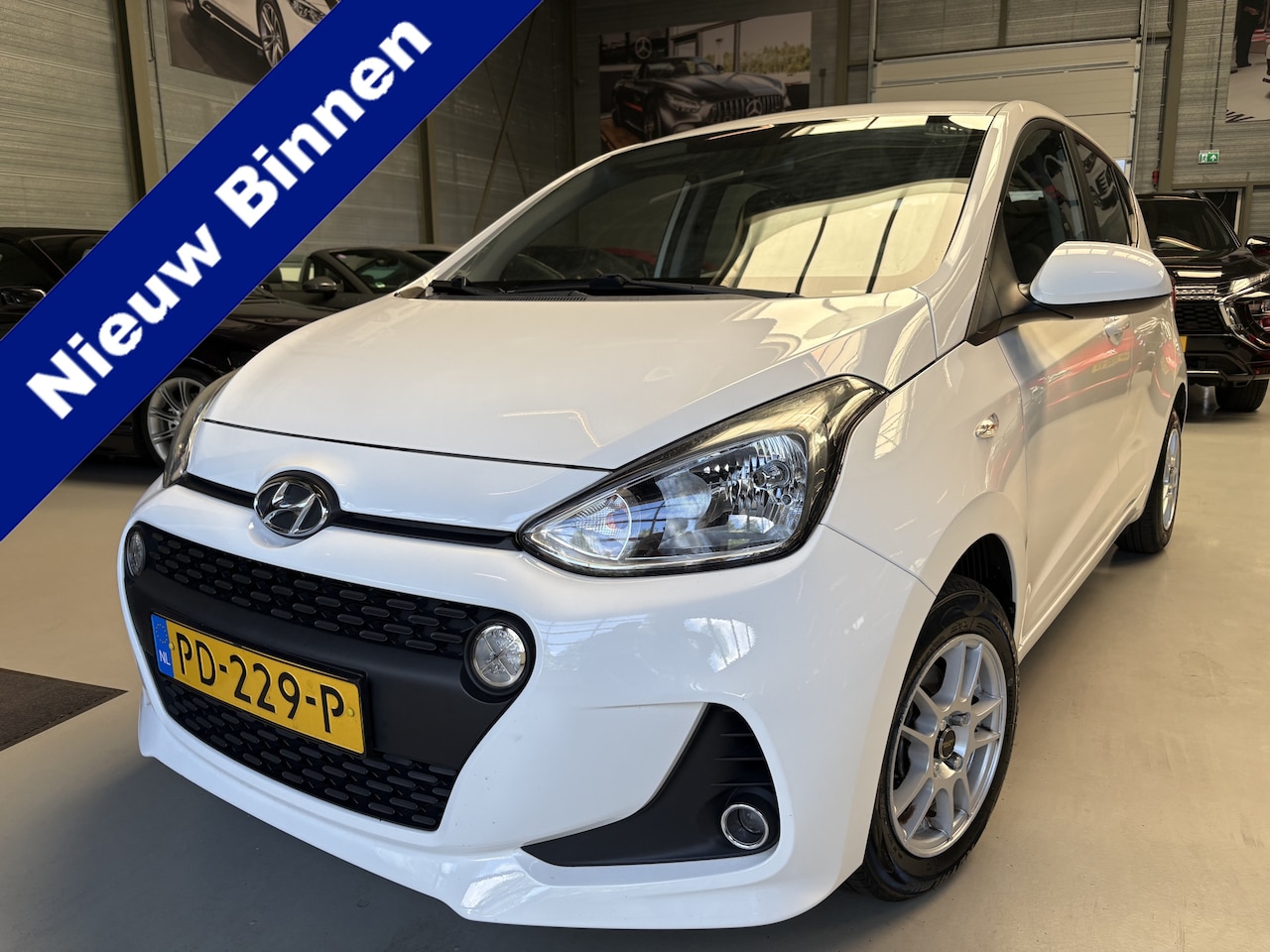 Hyundai i10 - 1.0i Go! 2017 Airco, Cruise, Navi, Carplay - AutoWereld.nl