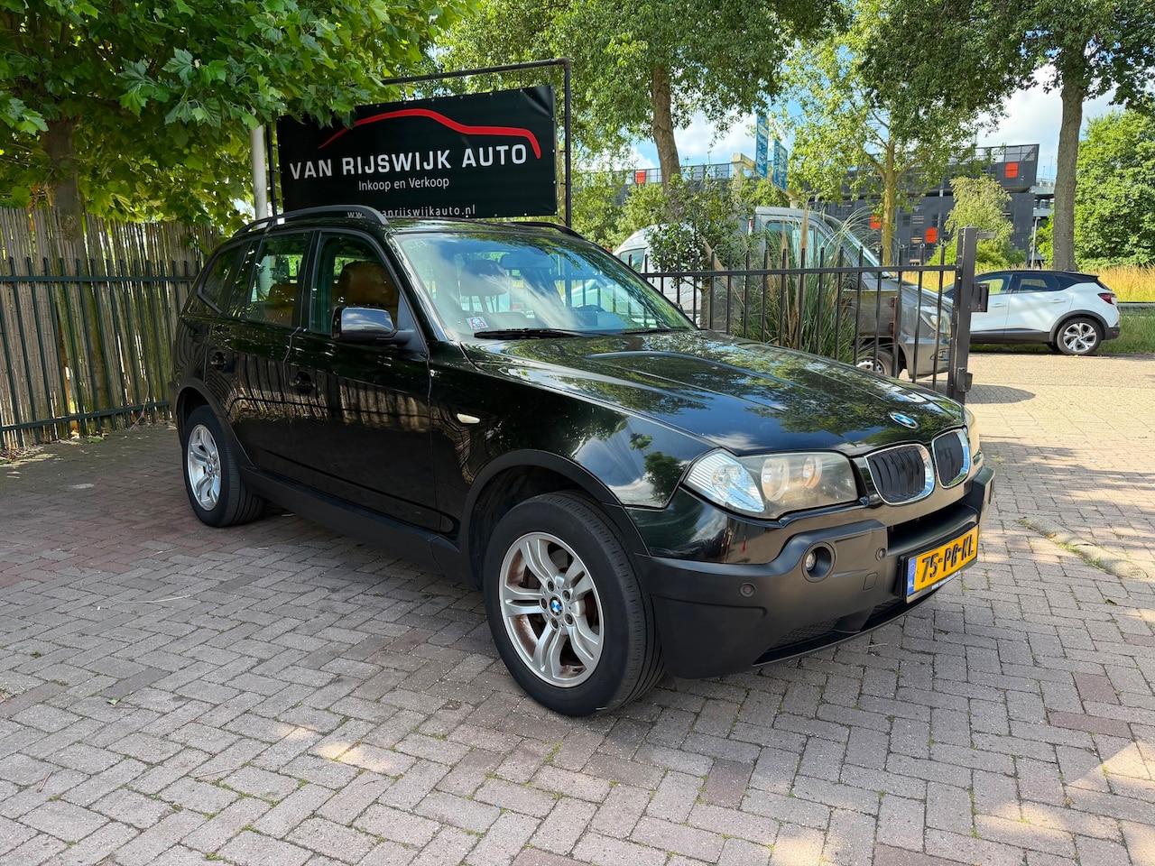BMW X3 - 2.5i Executive Leder Nav Pdc Trekh Cruise-con - AutoWereld.nl