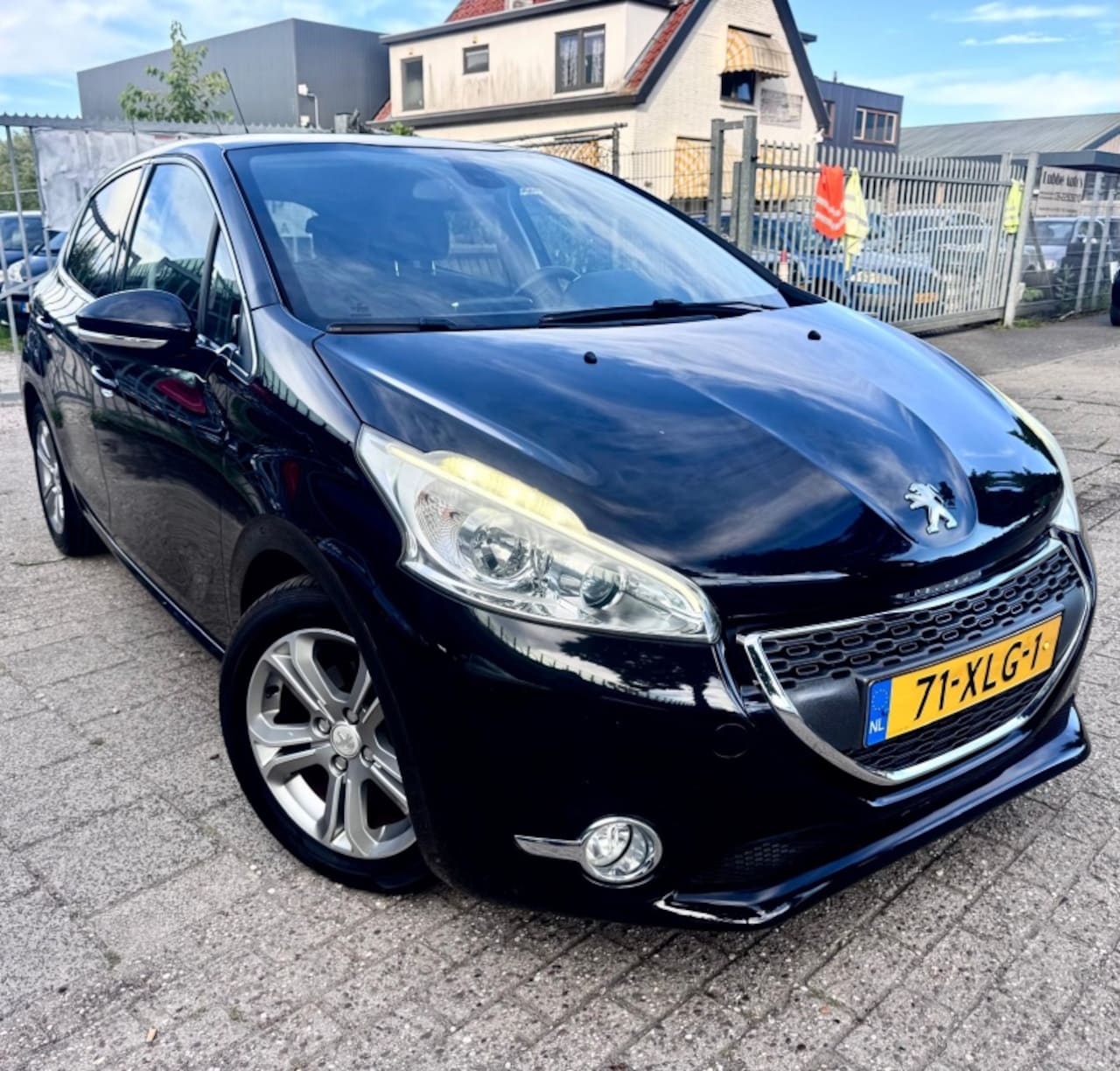Peugeot 208 - 1.4 Vti Allure 1.4 VTi Allure - AutoWereld.nl