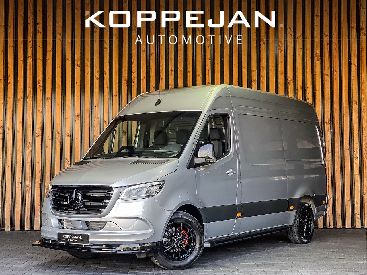 Mercedes-Benz Sprinter - 319 CDI 190PK Automaat L2H2 | LED | 3.500KG TREKGEWICHT | NAVI | CRUISE | MBUX | - AutoWereld.nl