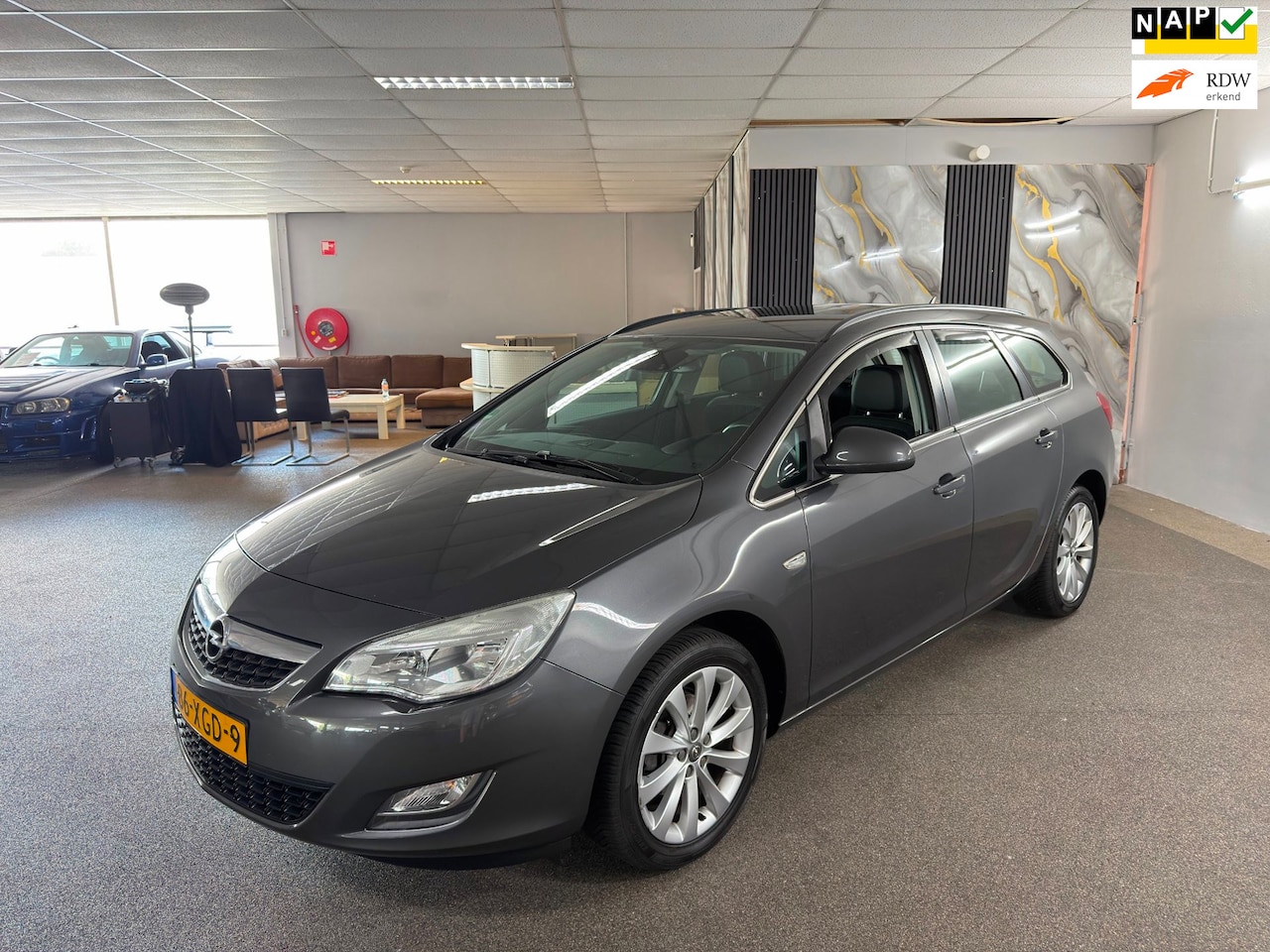 Opel Astra Sports Tourer - 1.4 Turbo Cosmo Apk Nieuw,Cruise,Clima,Half-Leder,Parksensor,Navi,Trekhaak,N.A.P,Topstaat! - AutoWereld.nl
