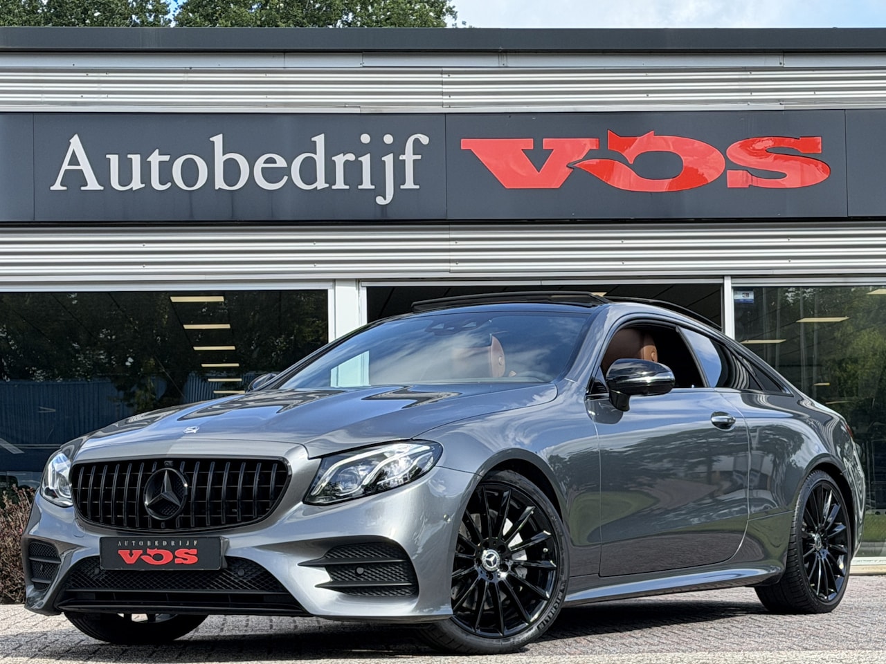 Mercedes-Benz E-klasse Coupé - 200 AMG-Line | Panodak | Burmester | Memory | HUD - AutoWereld.nl
