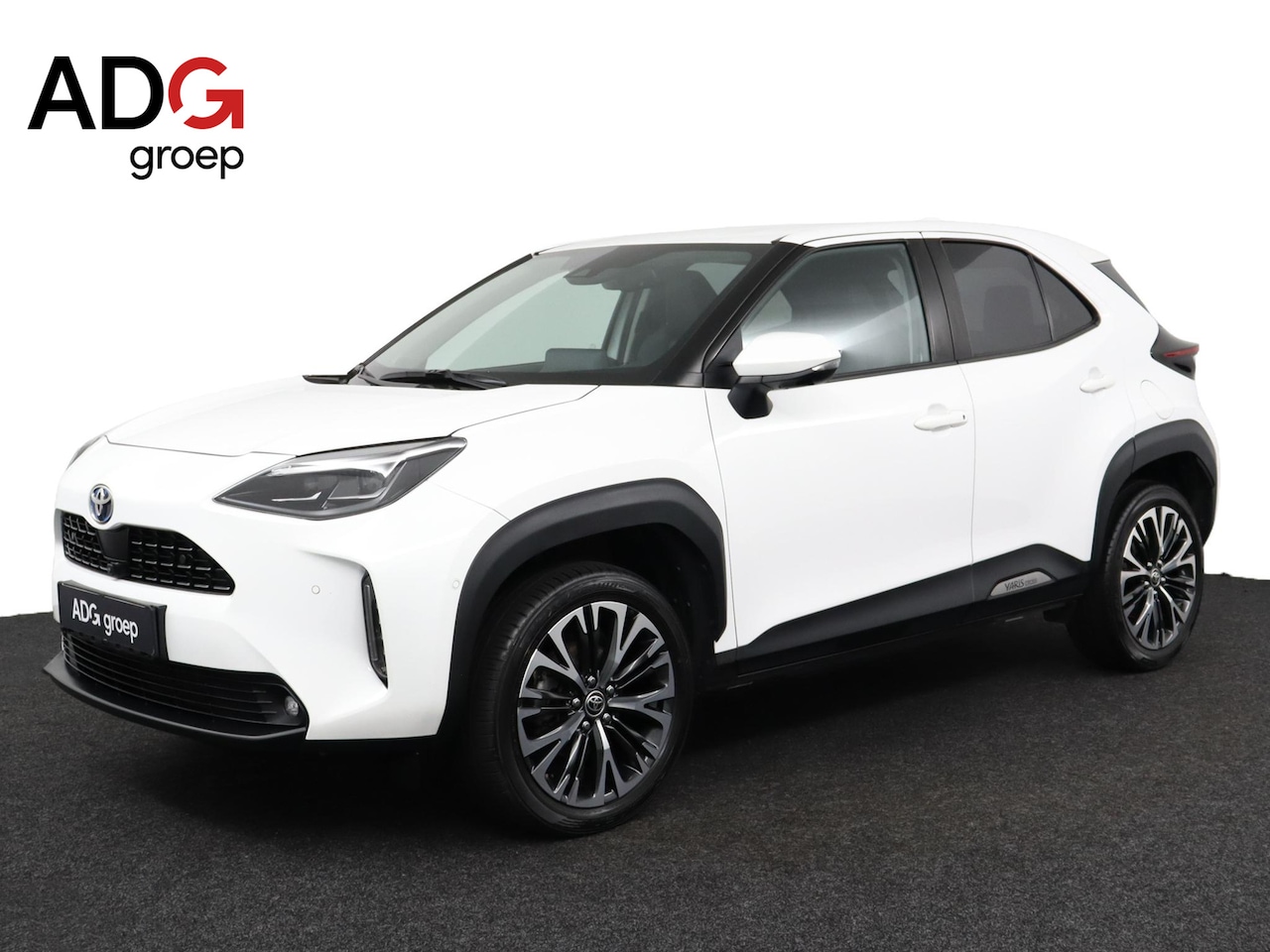 Toyota Yaris Cross - 1.5 Hybrid Executive | Apple Carplay/Android Auto | Half leder | stuur en stoel verwarming - AutoWereld.nl