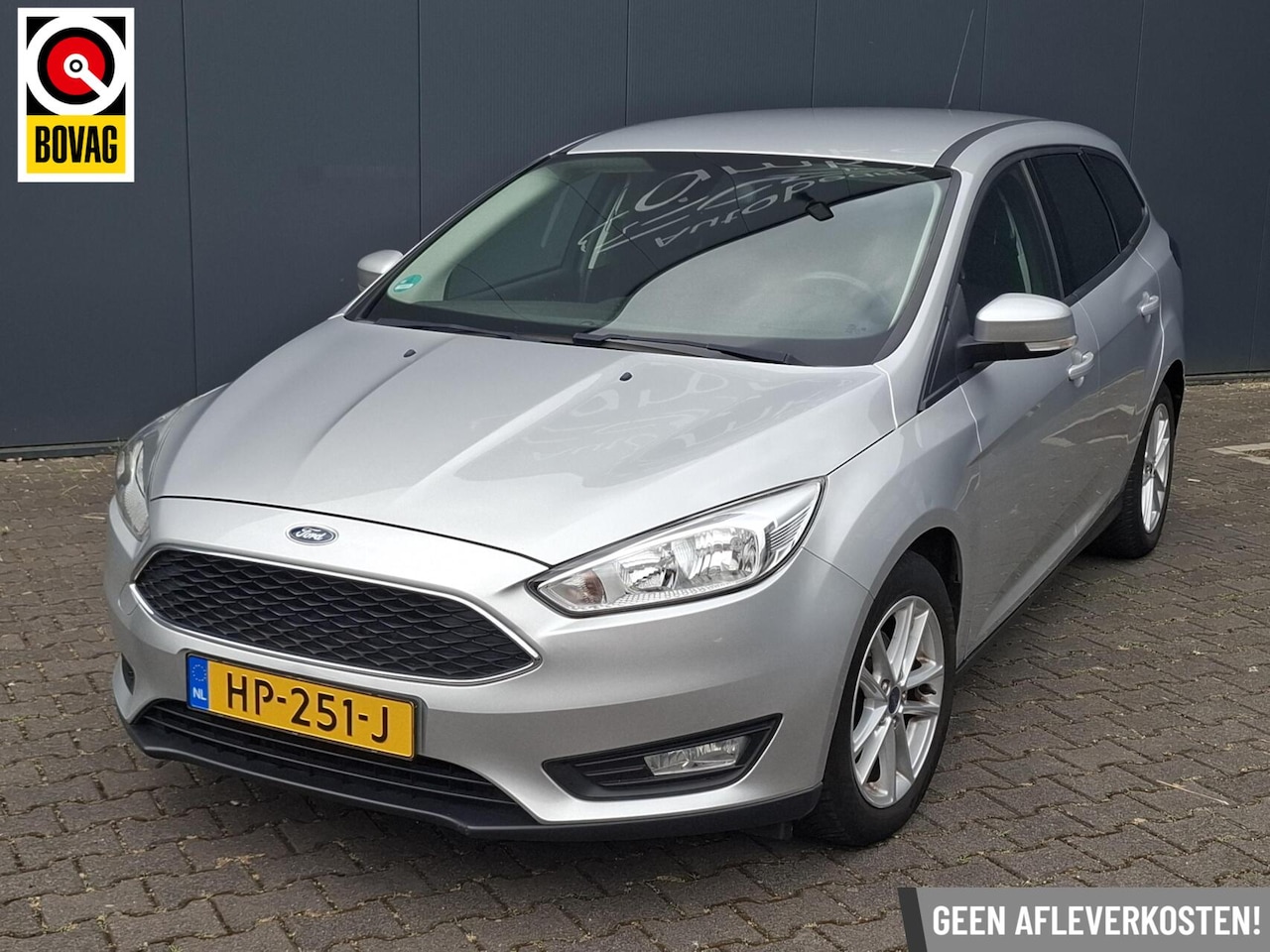 Ford Focus Wagon - 1.0 First Edition / CRUISE C. / TREKHAAK / ENZ. - AutoWereld.nl