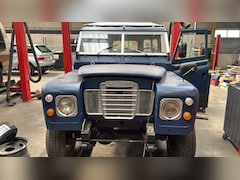 Land Rover 88 - Santana 300 TDI