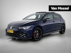Volkswagen Golf - 1.4 eHybrid GTE | SOH 91% | PANORAMADAK | STOELKOELING | TREKHAAK | LEDER | HEAD-UP DISPLA