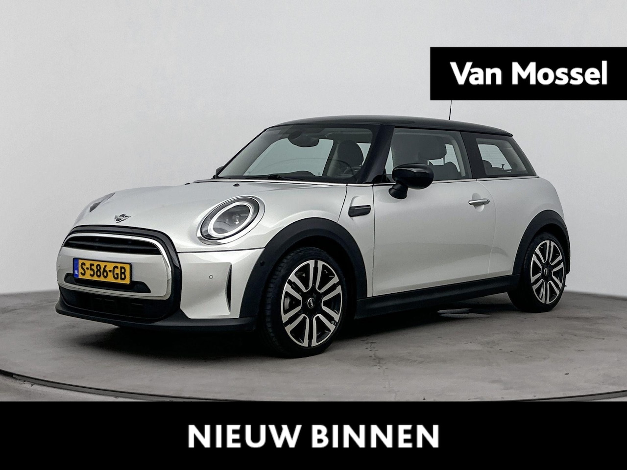 MINI 3-Deurs - 1.5 Cooper | Cruise Control | Stoelverwarming | Keyless | Climate Control | lichtmetalen v - AutoWereld.nl