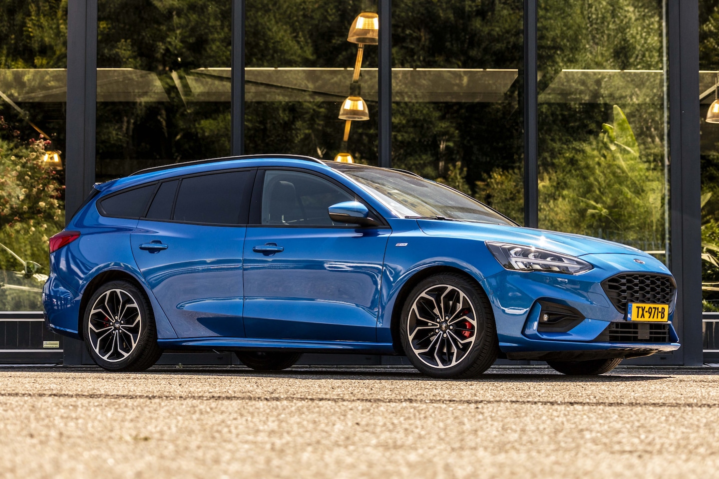 Ford Focus Wagon - 1.5 EcoBoost ST Line Business 1.5 EcoBoost ST Line Business - AutoWereld.nl