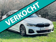 BMW 3-serie - 320i Business Edition M Sport pakket Automaat Navi CarPlay Carbon pakket/NL Auto