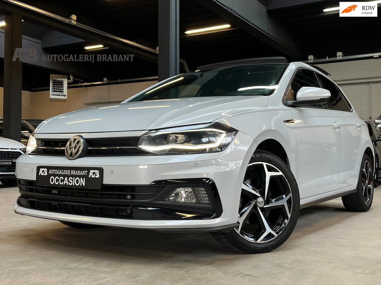 Volkswagen Polo - 1.0 TSI Highline R- Line Pano/Virtual/ Acc/StoelVw - AutoWereld.nl