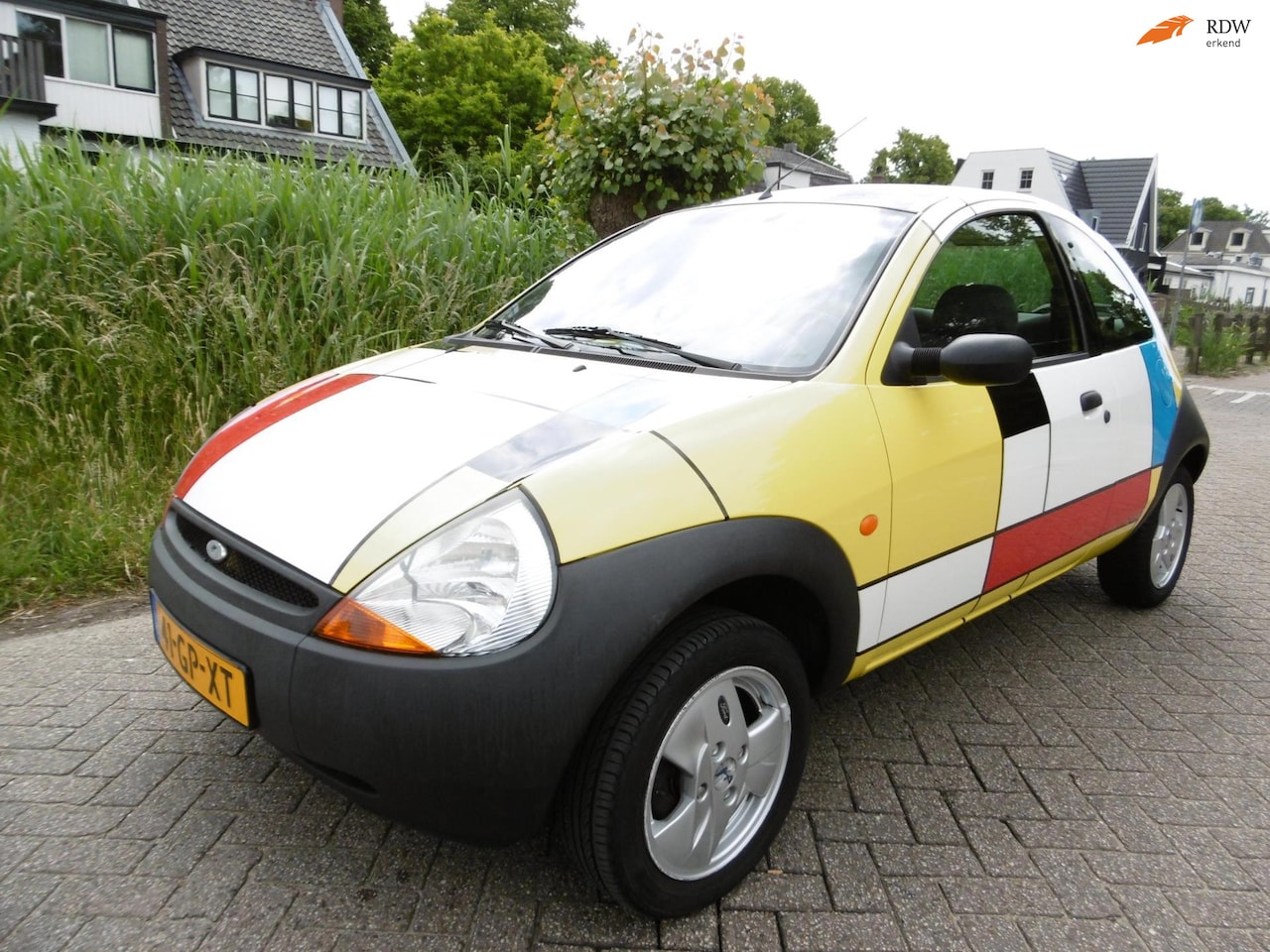 Ford Ka - 1.3 d'Eco MONDRIAAN UNIQUE ORIGINAL ART OBJECT - AutoWereld.nl